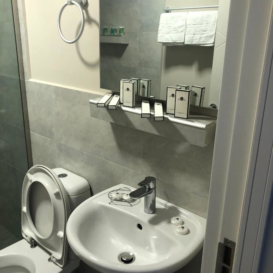 Отель Home Hotel Шекветили